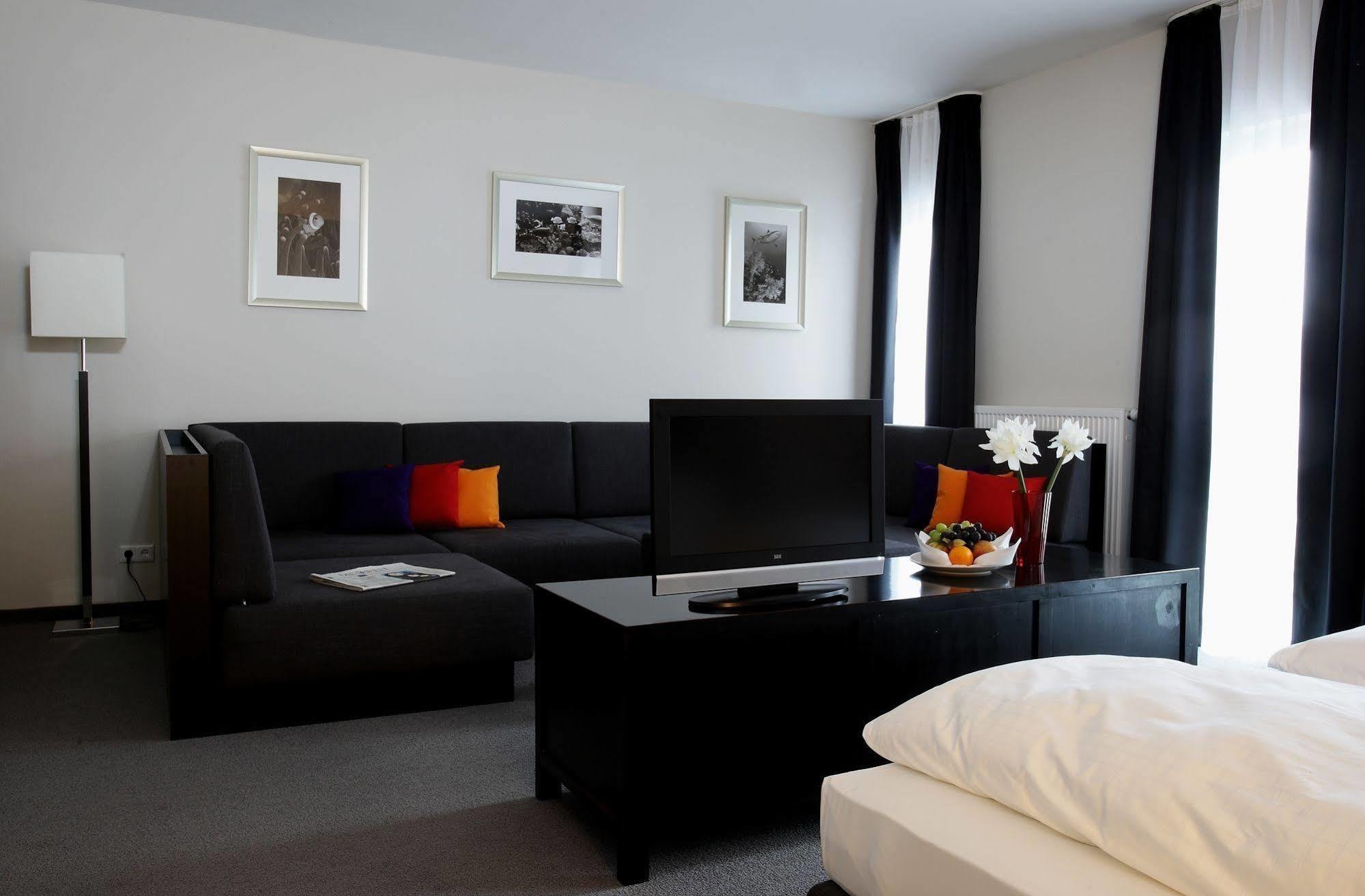 Friendly Cityhotel Oktopus Siegburg Bagian luar foto